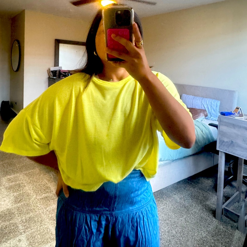☀️yellow blouse